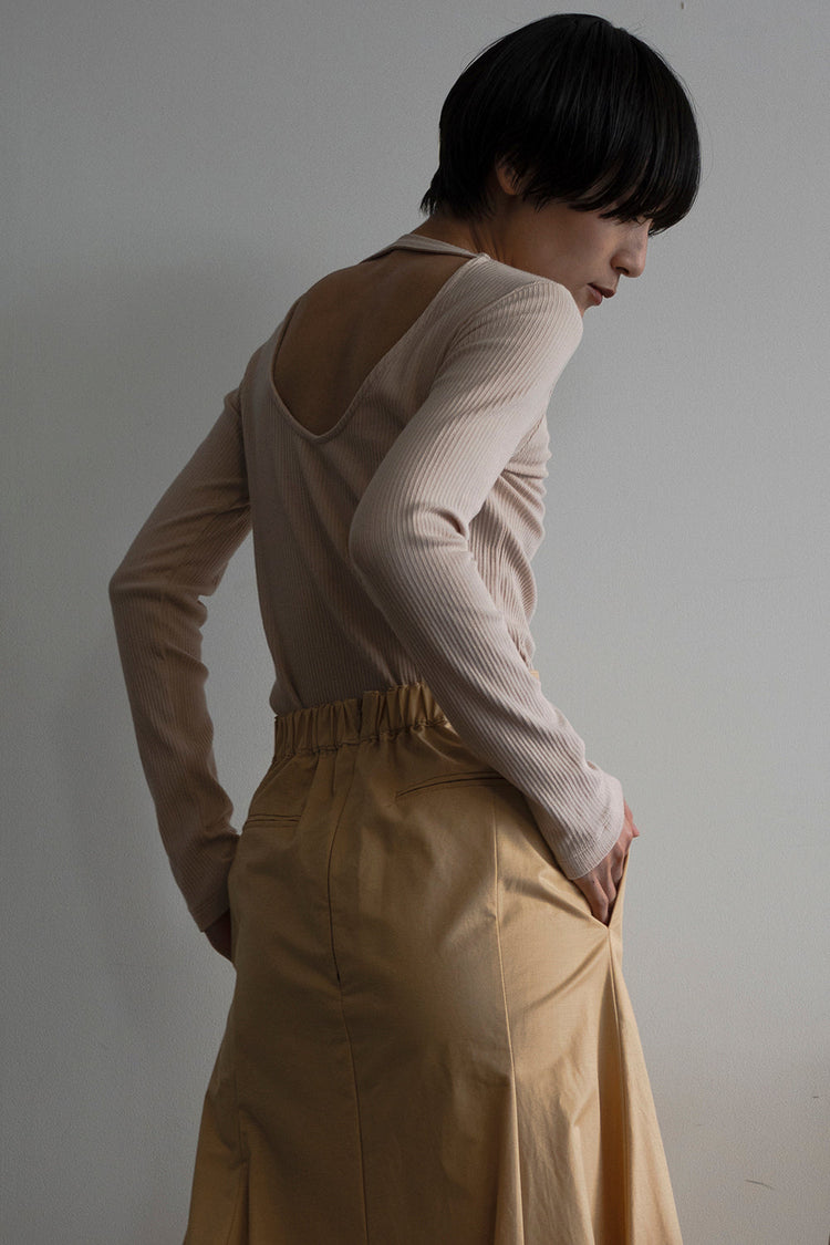 beige